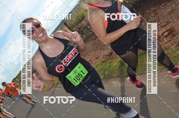 Buy your photos of the event1 Beer Run Expo guas on Fotop