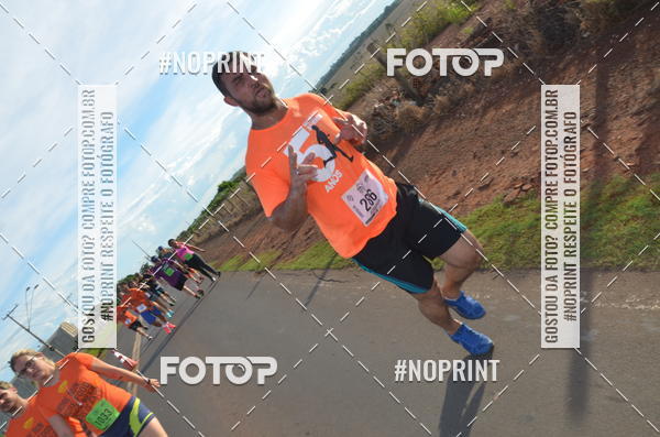 Buy your photos of the event1 Beer Run Expo guas on Fotop