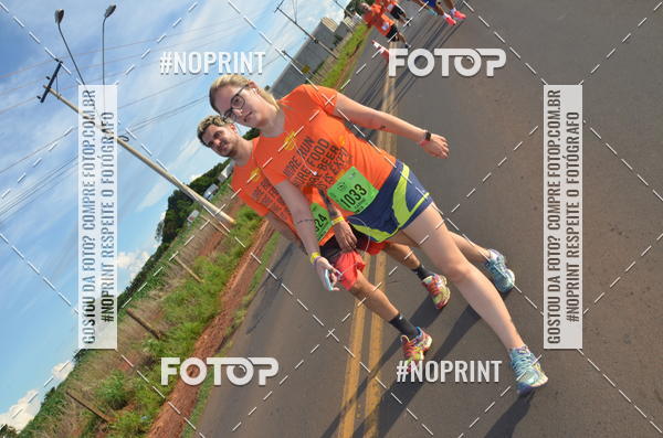 Buy your photos of the event1 Beer Run Expo guas on Fotop