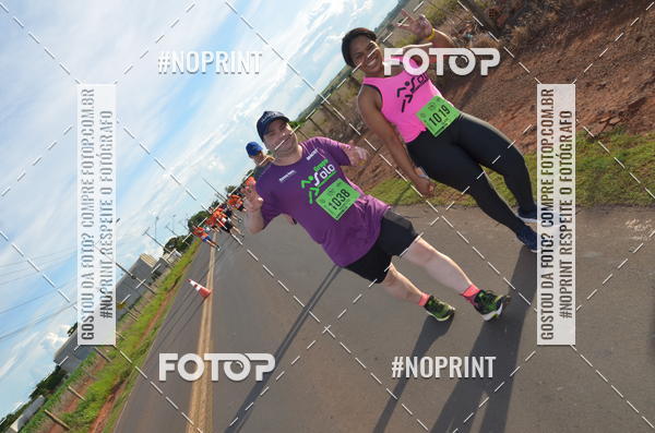 Buy your photos of the event1 Beer Run Expo guas on Fotop