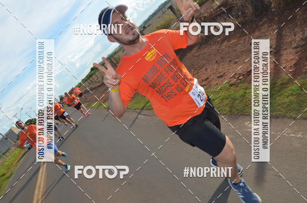 Buy your photos of the event1 Beer Run Expo guas on Fotop
