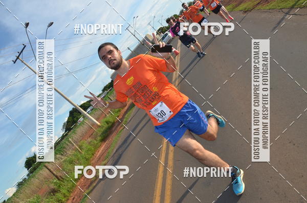 Buy your photos of the event1 Beer Run Expo guas on Fotop