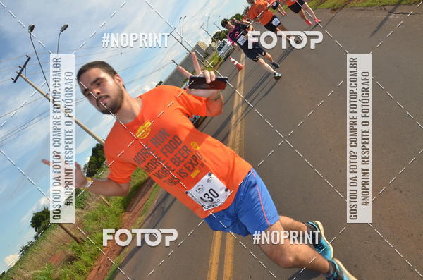 Buy your photos of the event1 Beer Run Expo guas on Fotop
