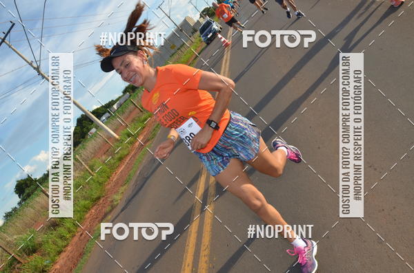 Buy your photos of the event1 Beer Run Expo guas on Fotop
