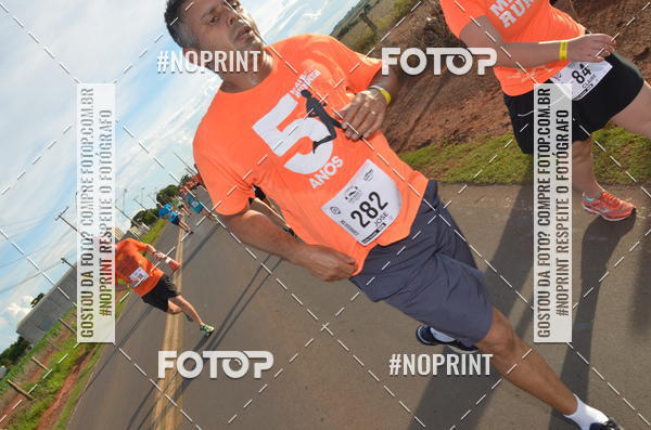 Buy your photos of the event1 Beer Run Expo guas on Fotop