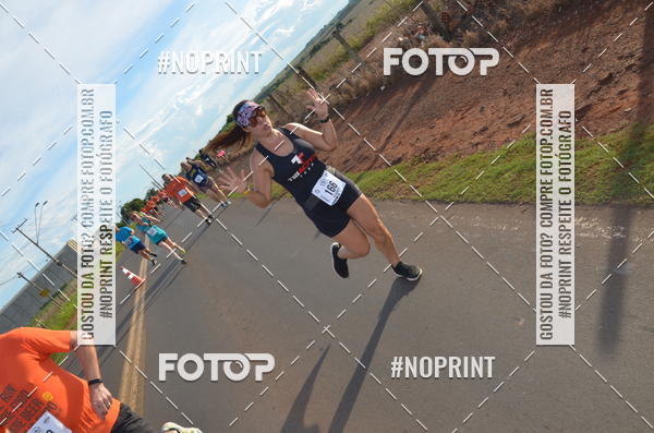 Buy your photos of the event1 Beer Run Expo guas on Fotop