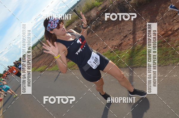 Buy your photos of the event1 Beer Run Expo guas on Fotop