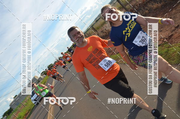 Buy your photos of the event1 Beer Run Expo guas on Fotop