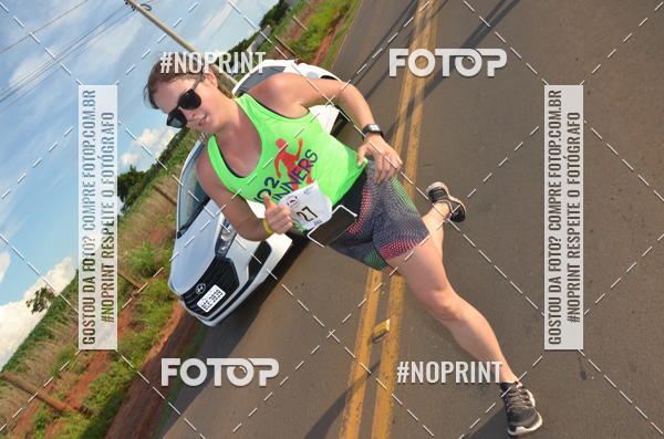 Buy your photos of the event1 Beer Run Expo guas on Fotop