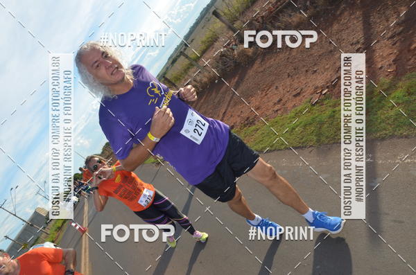 Buy your photos of the event1 Beer Run Expo guas on Fotop