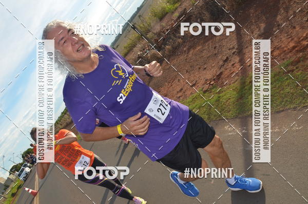 Buy your photos of the event1 Beer Run Expo guas on Fotop
