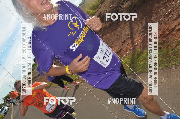 Buy your photos of the event1 Beer Run Expo guas on Fotop