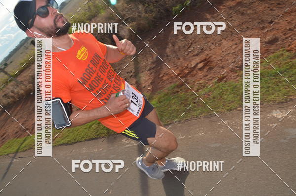 Buy your photos of the event1 Beer Run Expo guas on Fotop