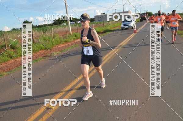 Buy your photos of the event1 Beer Run Expo guas on Fotop
