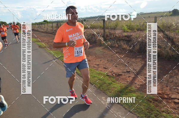Buy your photos of the event1 Beer Run Expo guas on Fotop