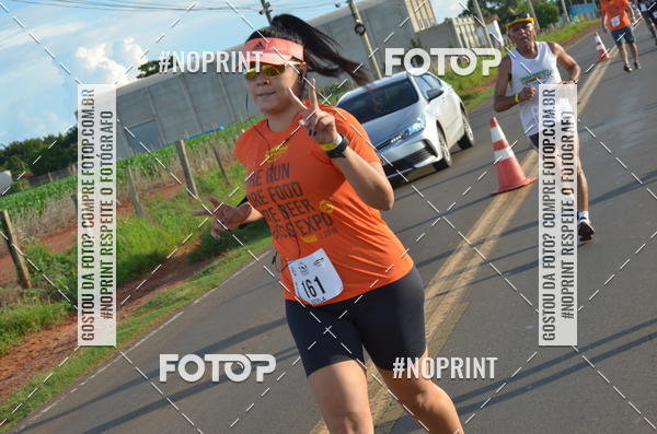 Buy your photos of the event1 Beer Run Expo guas on Fotop
