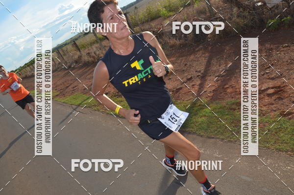 Buy your photos of the event1 Beer Run Expo guas on Fotop