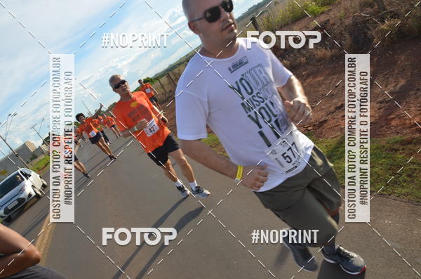 Buy your photos of the event1 Beer Run Expo guas on Fotop