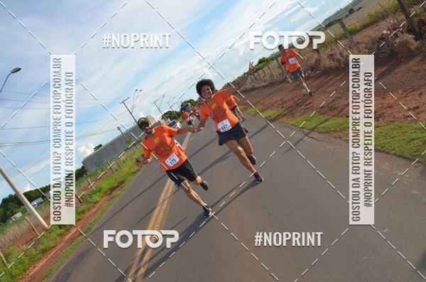 Buy your photos of the event1 Beer Run Expo guas on Fotop