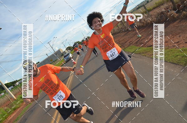 Buy your photos of the event1 Beer Run Expo guas on Fotop