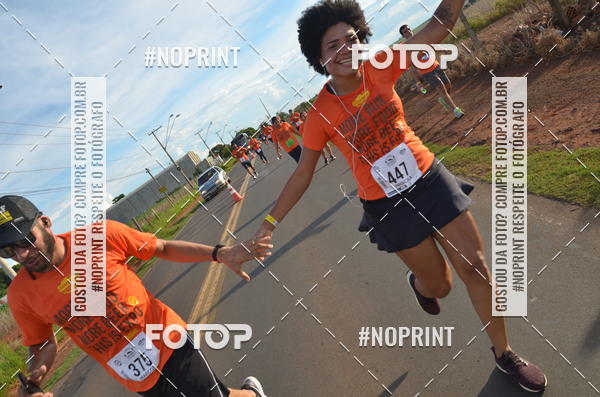 Buy your photos of the event1 Beer Run Expo guas on Fotop