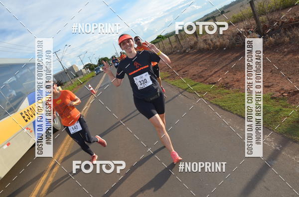 Buy your photos of the event1 Beer Run Expo guas on Fotop