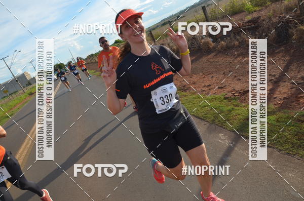 Buy your photos of the event1 Beer Run Expo guas on Fotop