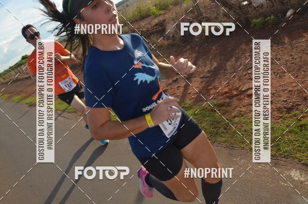 Buy your photos of the event1 Beer Run Expo guas on Fotop