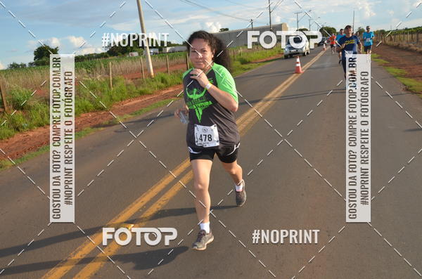 Buy your photos of the event1 Beer Run Expo guas on Fotop