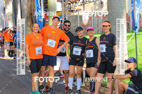 Buy your photos of the event1 Beer Run Expo guas on Fotop