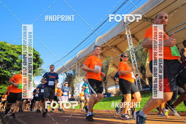 Buy your photos of the event1� Beer Run Expo �guas on Fotop