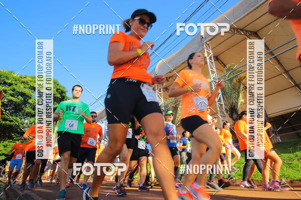 Buy your photos of the event1� Beer Run Expo �guas on Fotop