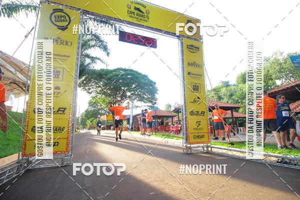 Buy your photos of the event1� Beer Run Expo �guas on Fotop