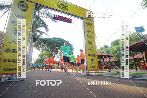 Buy your photos of the event1� Beer Run Expo �guas on Fotop