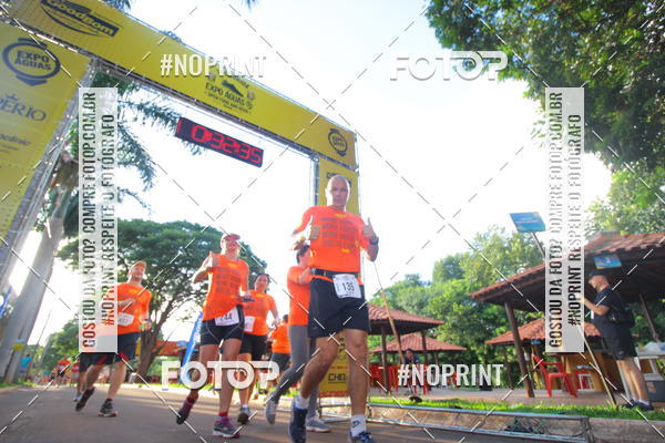 Buy your photos of the event1� Beer Run Expo �guas on Fotop