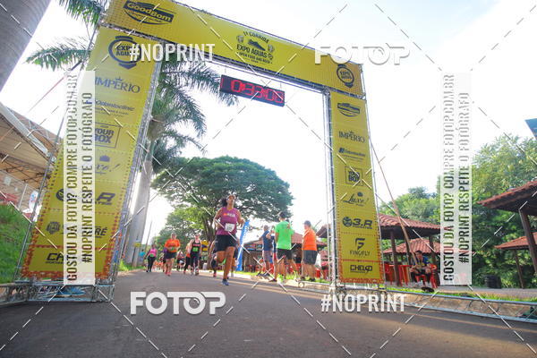 Buy your photos of the event1� Beer Run Expo �guas on Fotop