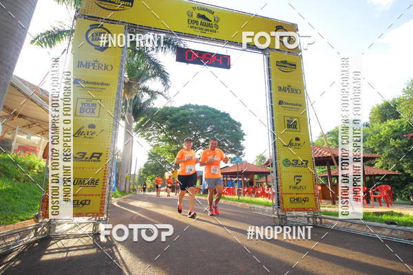 Buy your photos of the event1 Beer Run Expo guas on Fotop