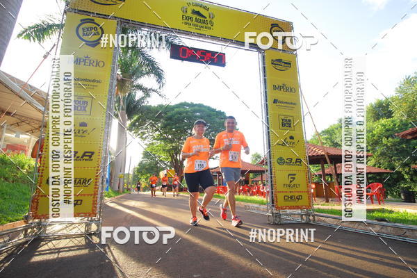 Buy your photos of the event1 Beer Run Expo guas on Fotop