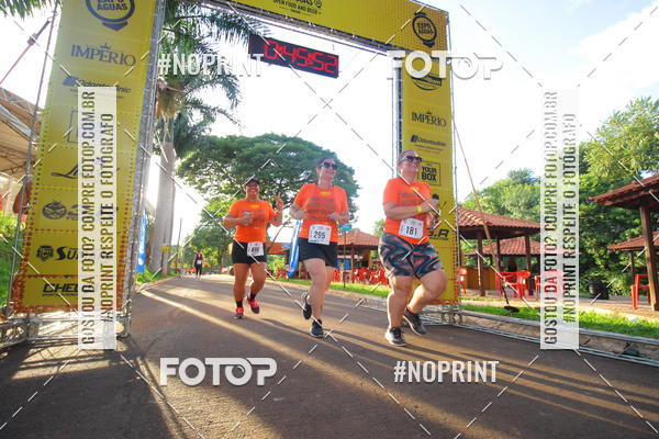Buy your photos of the event1 Beer Run Expo guas on Fotop