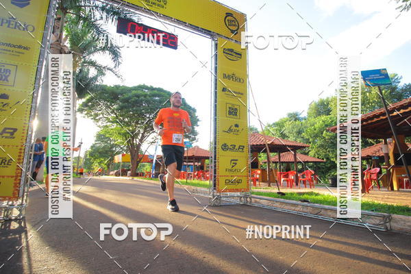 Buy your photos of the event1 Beer Run Expo guas on Fotop