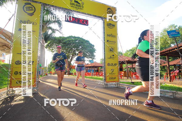 Buy your photos of the event1 Beer Run Expo guas on Fotop