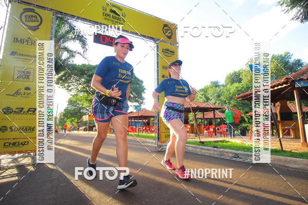 Buy your photos of the event1 Beer Run Expo guas on Fotop