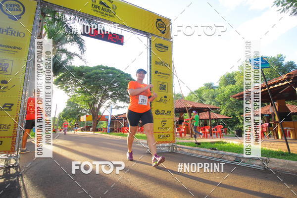 Buy your photos of the event1 Beer Run Expo guas on Fotop