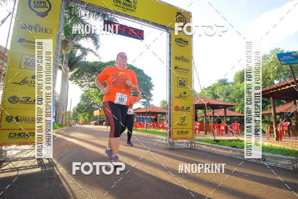 Buy your photos of the event1 Beer Run Expo guas on Fotop