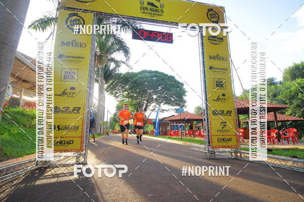 Buy your photos of the event1 Beer Run Expo guas on Fotop