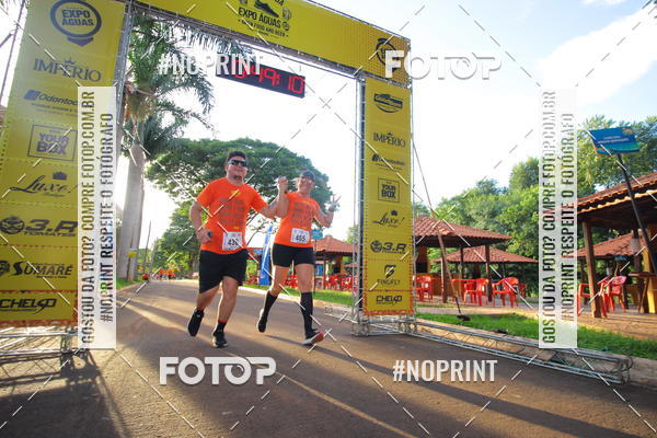 Buy your photos of the event1 Beer Run Expo guas on Fotop