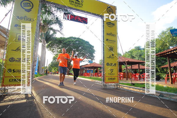 Buy your photos of the event1 Beer Run Expo guas on Fotop