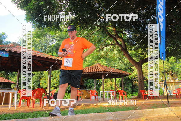 Buy your photos of the event1 Beer Run Expo guas on Fotop