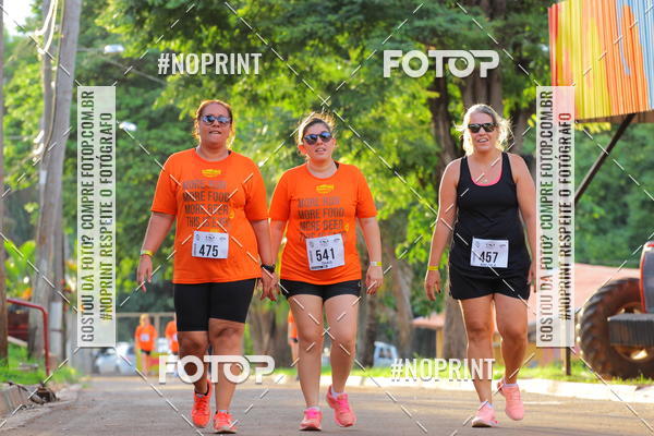 Buy your photos of the event1 Beer Run Expo guas on Fotop