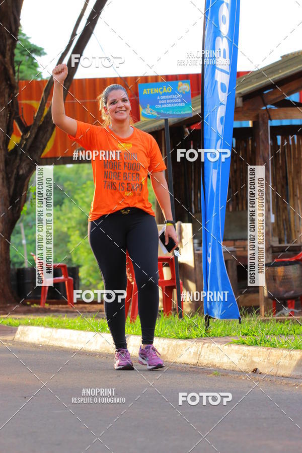 Buy your photos of the event1 Beer Run Expo guas on Fotop
